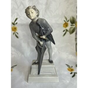 ROYAL COPENHAGEN Denmark #1129 The Sandman With Umbrella